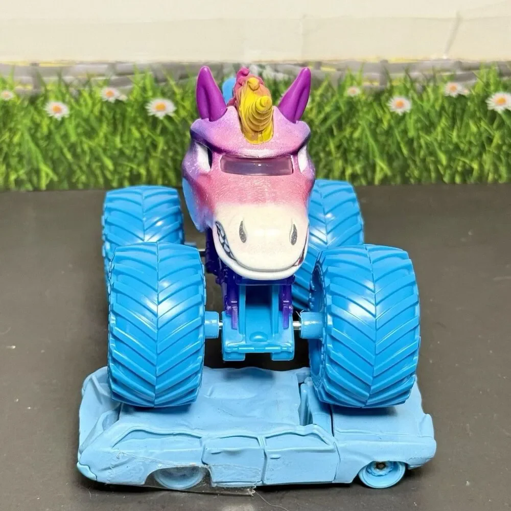 CUSTOM Hot Wheels Monster Jam Sparkle Smash Unicorn Blue  1:64 Monster Truck